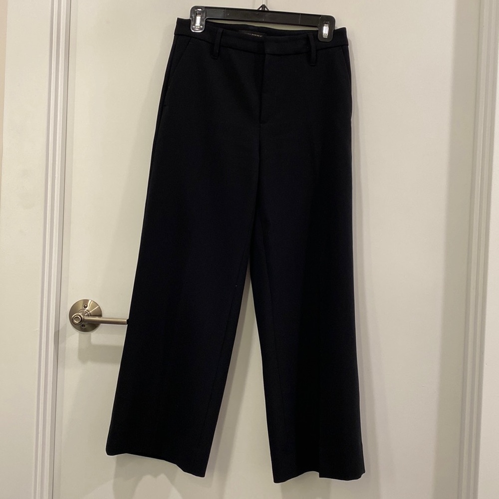 Banana Republic Black trousers. Size 2